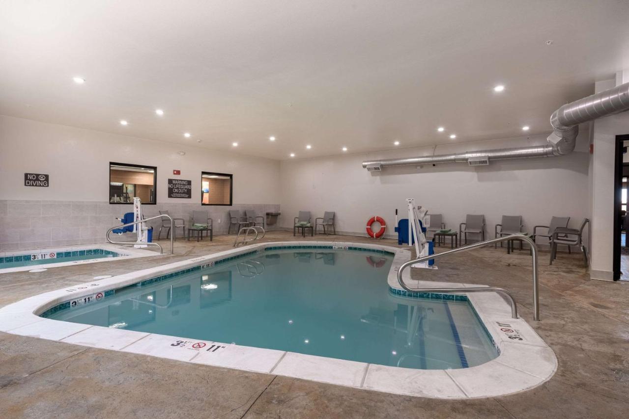 Mainstay Suites Colorado Springs East - Medical Center Area Екстер'єр фото